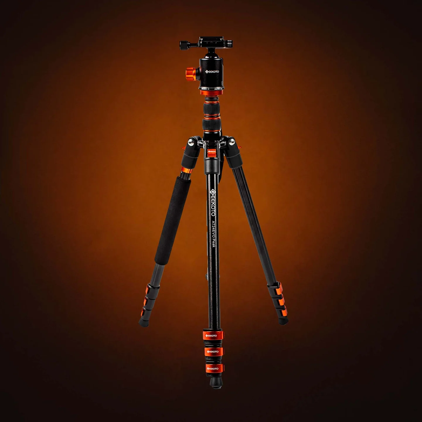 Geekoto AT24EVO PEAK 77 tripod extended tall.